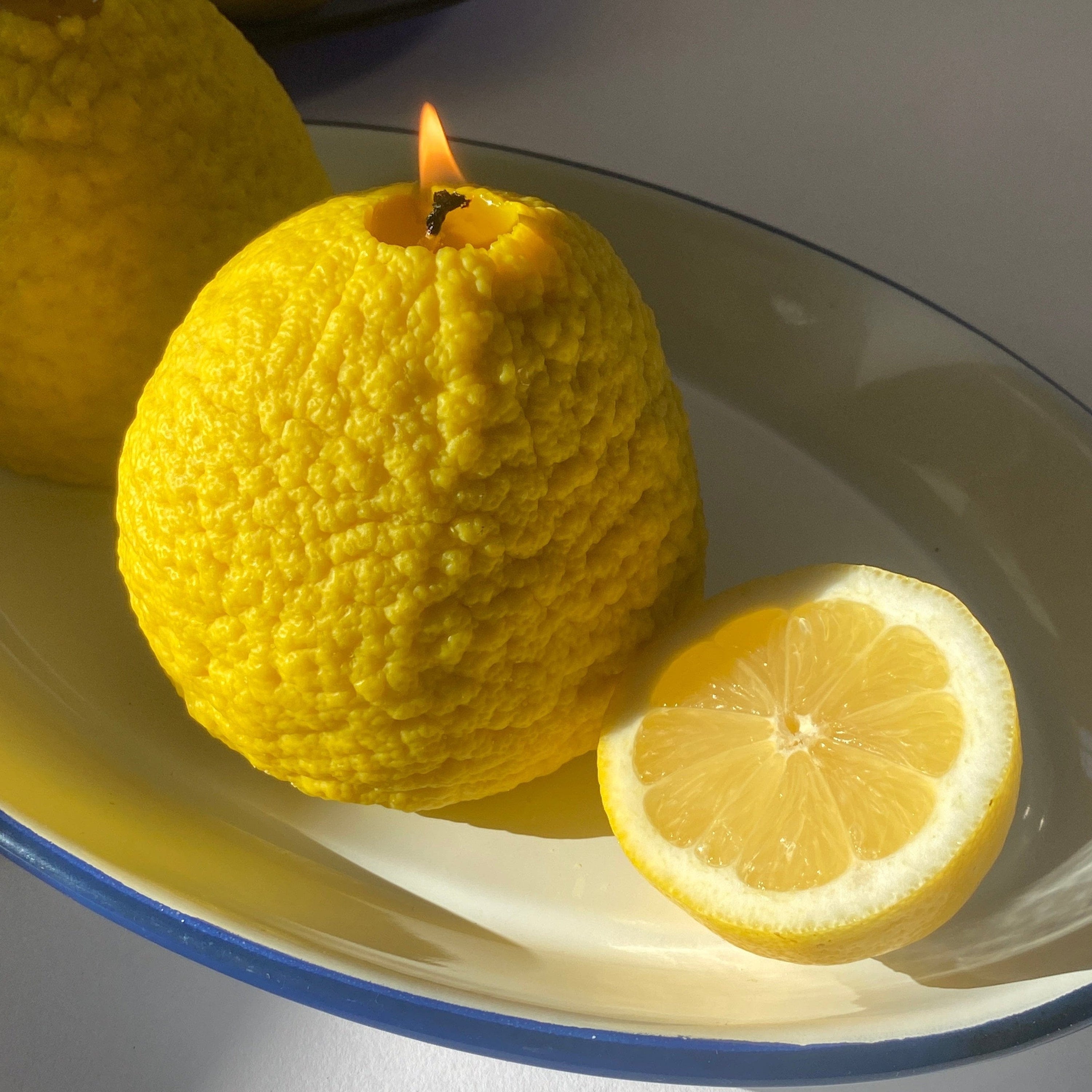 Scandles Farmers Markets Yellow / Citrus / Single Lemon Large Ponderosa Lemon Candle