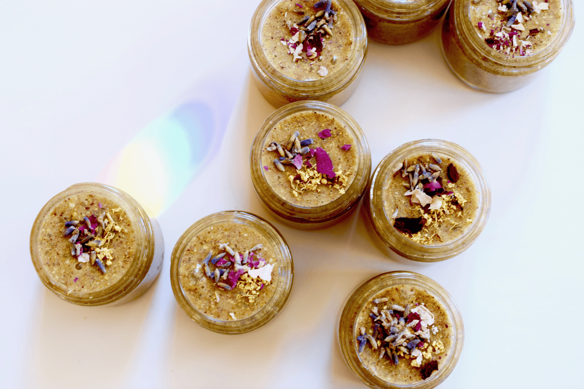 plant makeup Wild Flower Honey Scrub