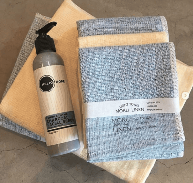 Heliotrope SF Facial Cleanser Lemon & Thyme Charcoal Face Scrub