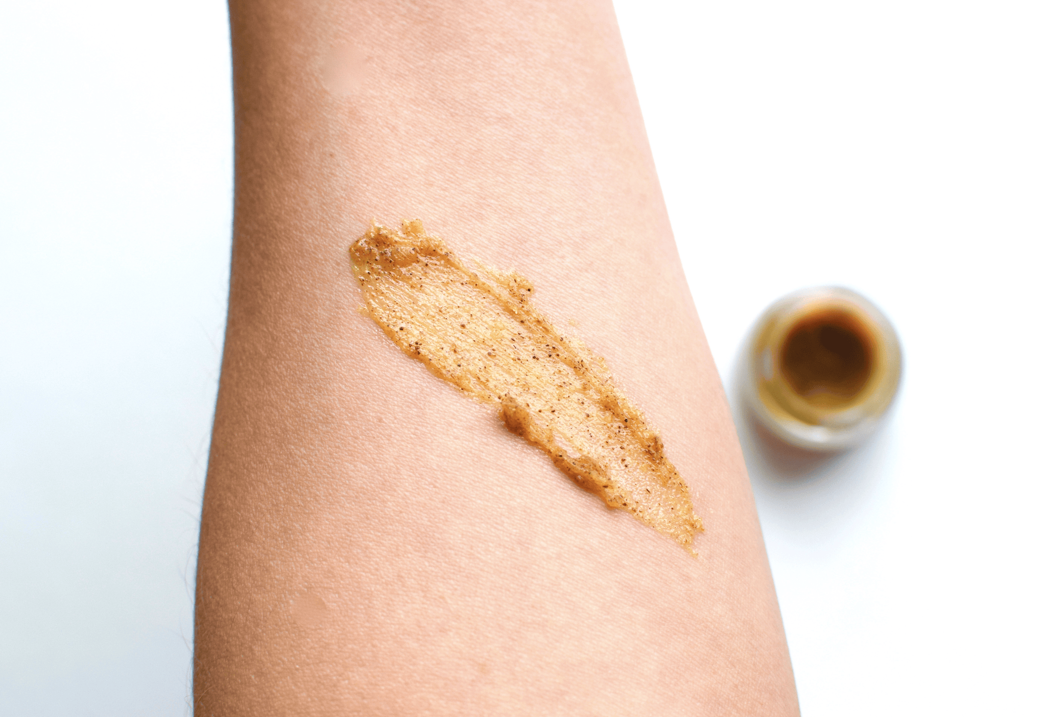 Cinnamon Lip Plumper - My American Goods