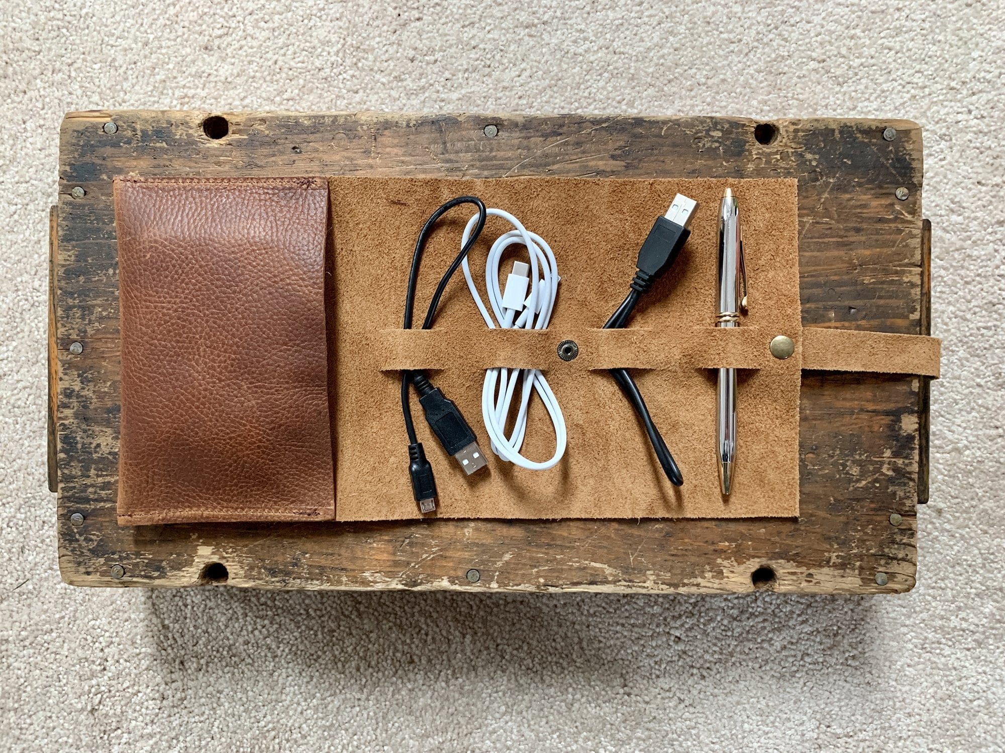 Rogue Industries Cord Roll Up Leather Tech Organizer