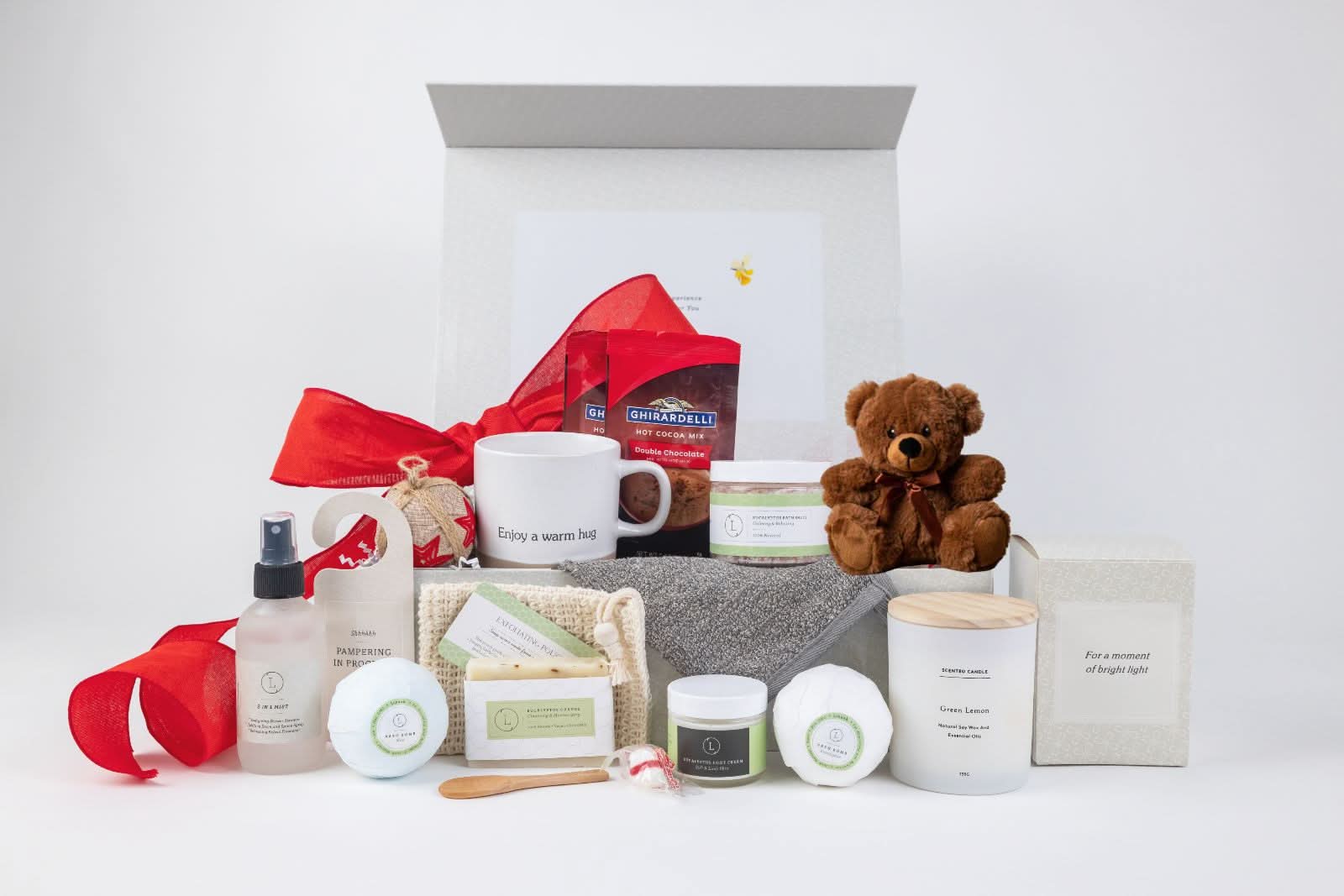 Lizush Gift set for Valentines No Sending a BIG hug Luxury Gift Spa Set - Full on Pampering