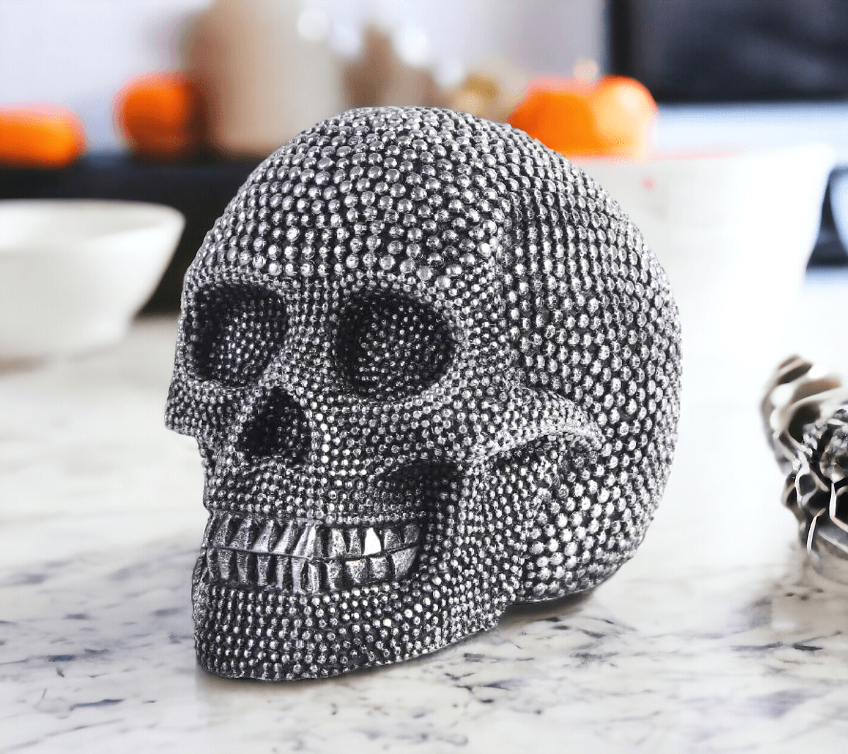 Resin Skull Silver - My American Goods