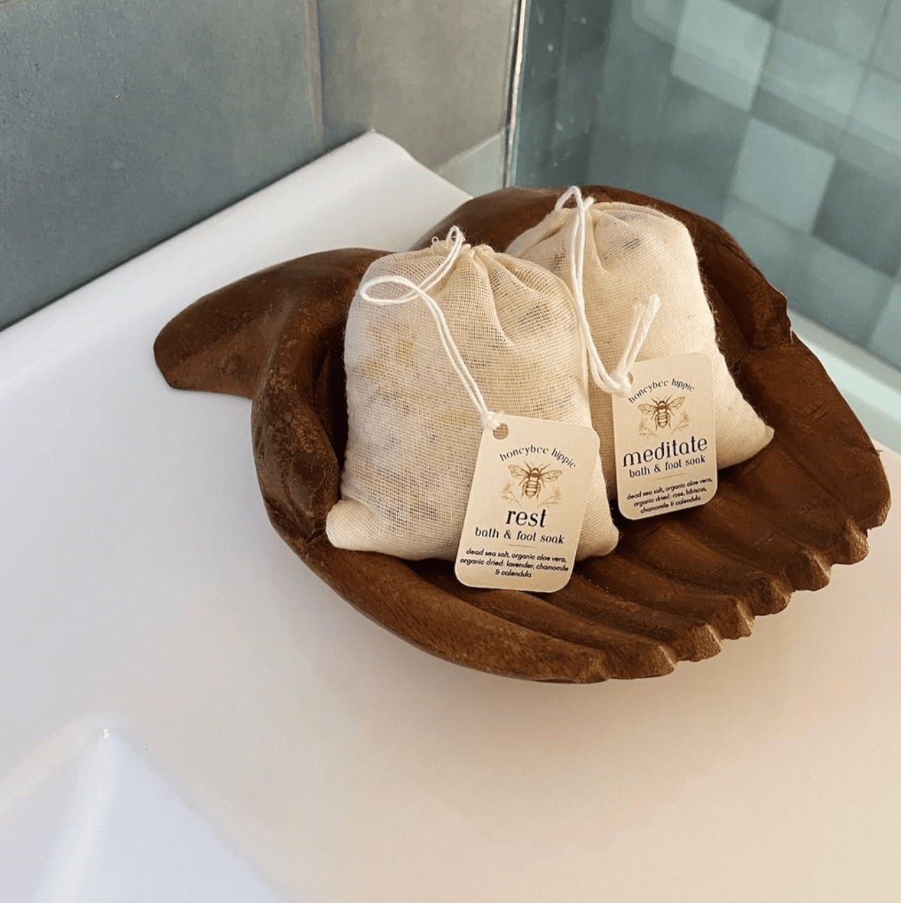 Honeybee Hippie bath salt meditate bath soak
