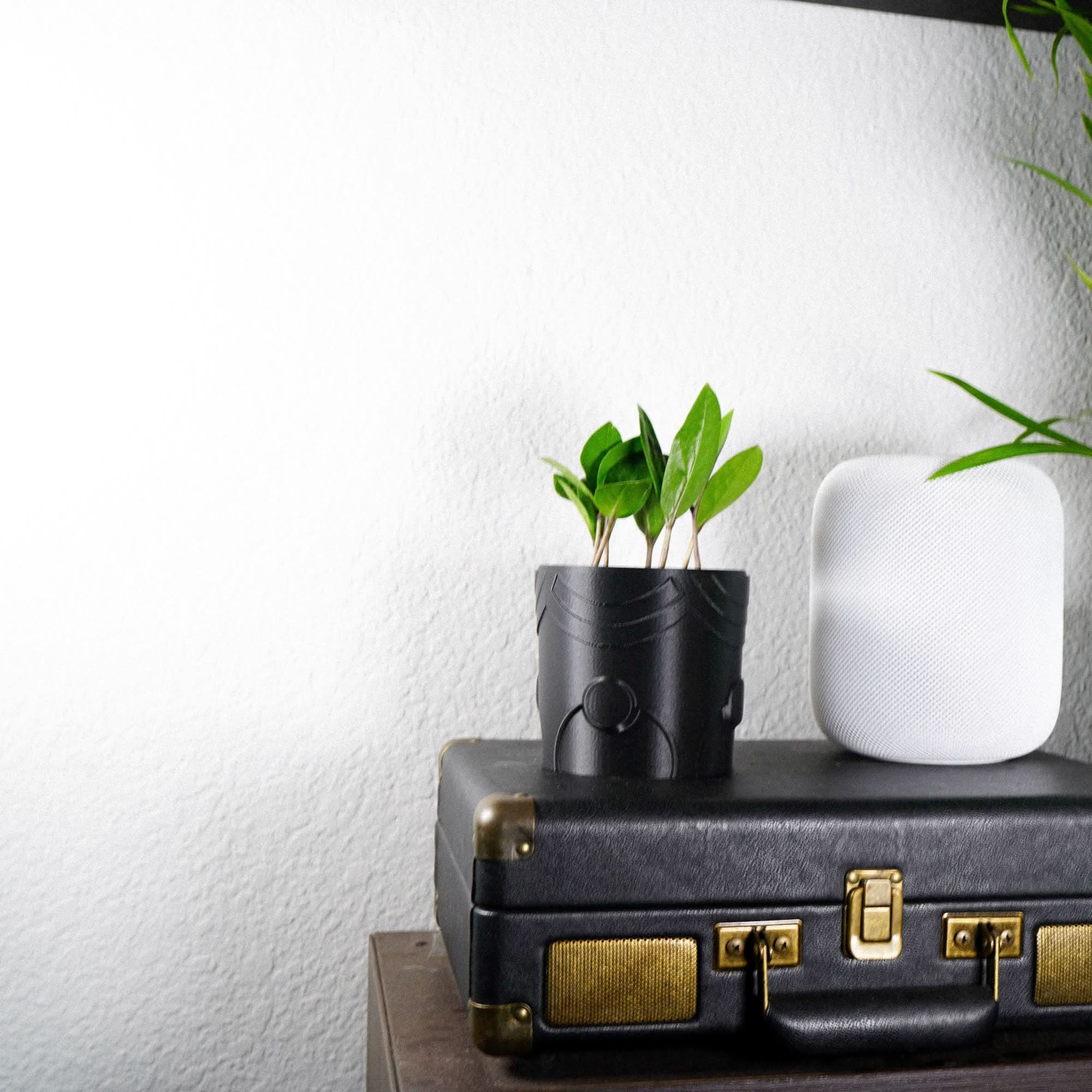 Rosebud HomeGoods Pots & Planters Deep Space Planter