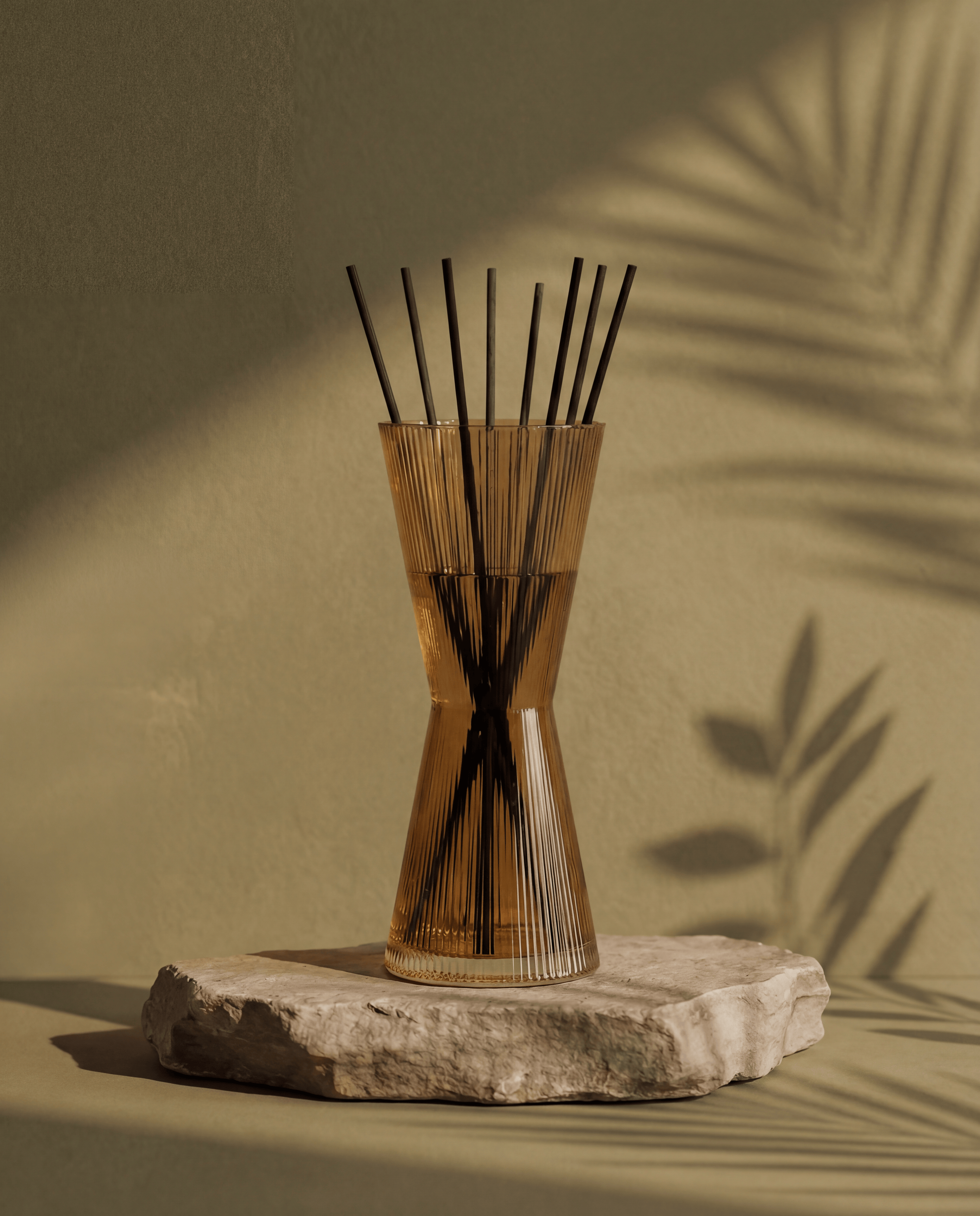 OZAIZ Citron / Cedar & Black Cherry AIZ Reed Diffuser in Cedar & Black Cherry