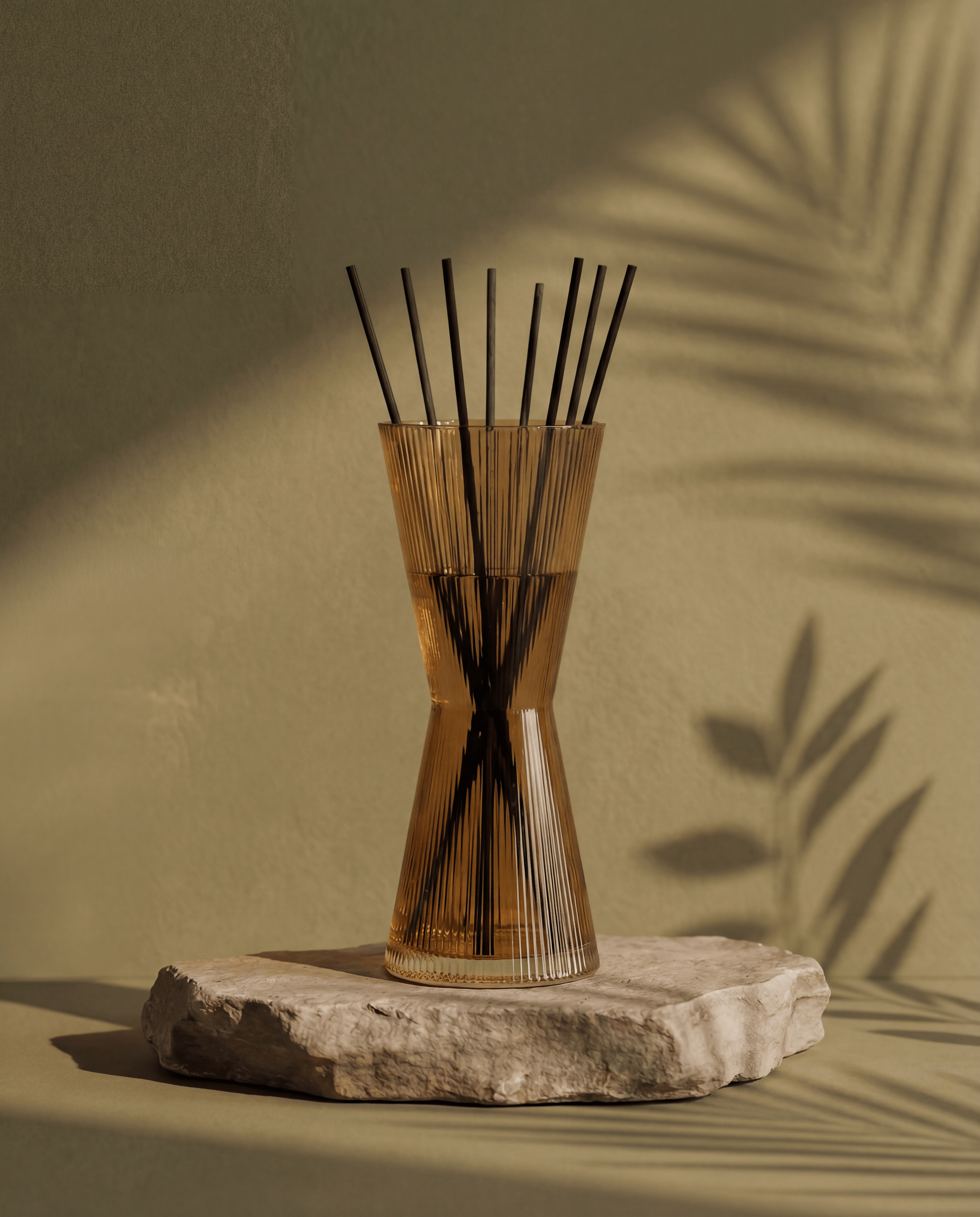 OZAIZ Citron / Cedar & Black Cherry AIZ Reed Diffuser in Cedar & Black Cherry