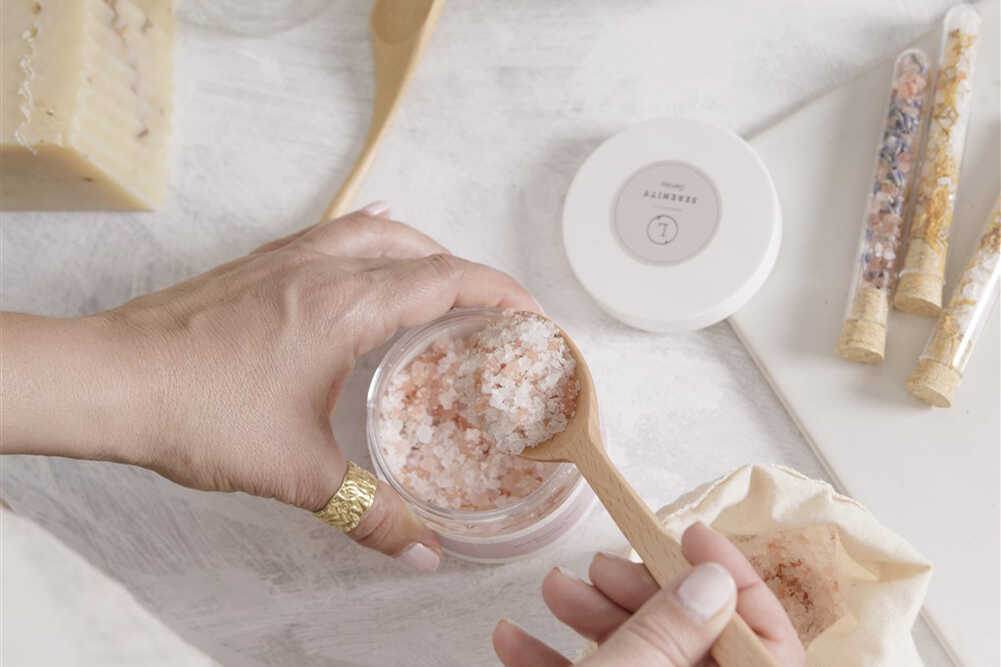 Grapefruit Natural Bath Salt Soak with Dead sea - Epsom and Himalayan salts - My American Goods