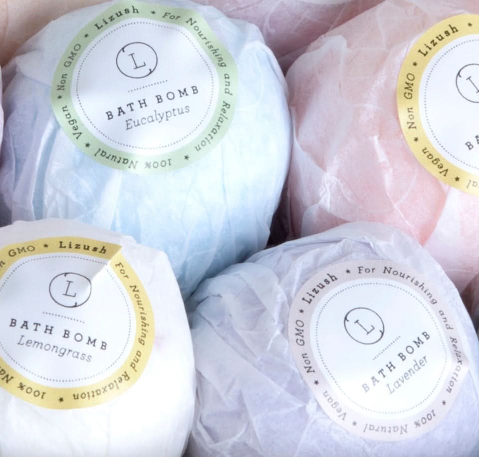 Lizush BATH BOMBS & SHOWER STEAMERS 11 Bath Bombs Gift Box + one Free Bomb to make 12 !!