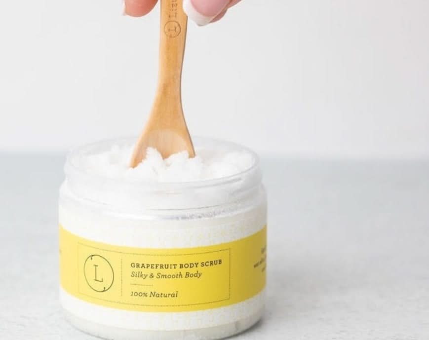 Lizush CREAMS & OILS Reviving set with Grapefruit shea butter and Body scrub