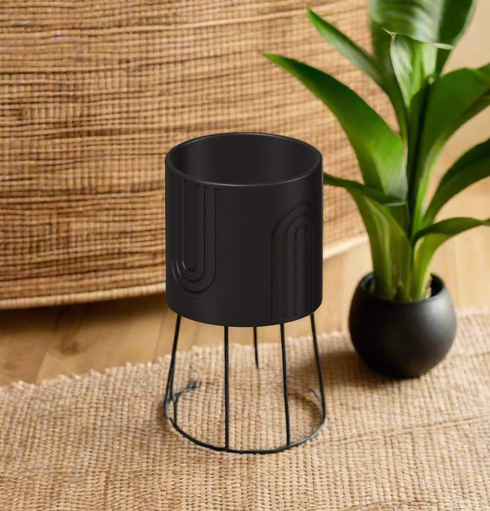 Rosebud HomeGoods Pots & Planters 4 / With Drip Tray / Black Nordic Rainbow Planter