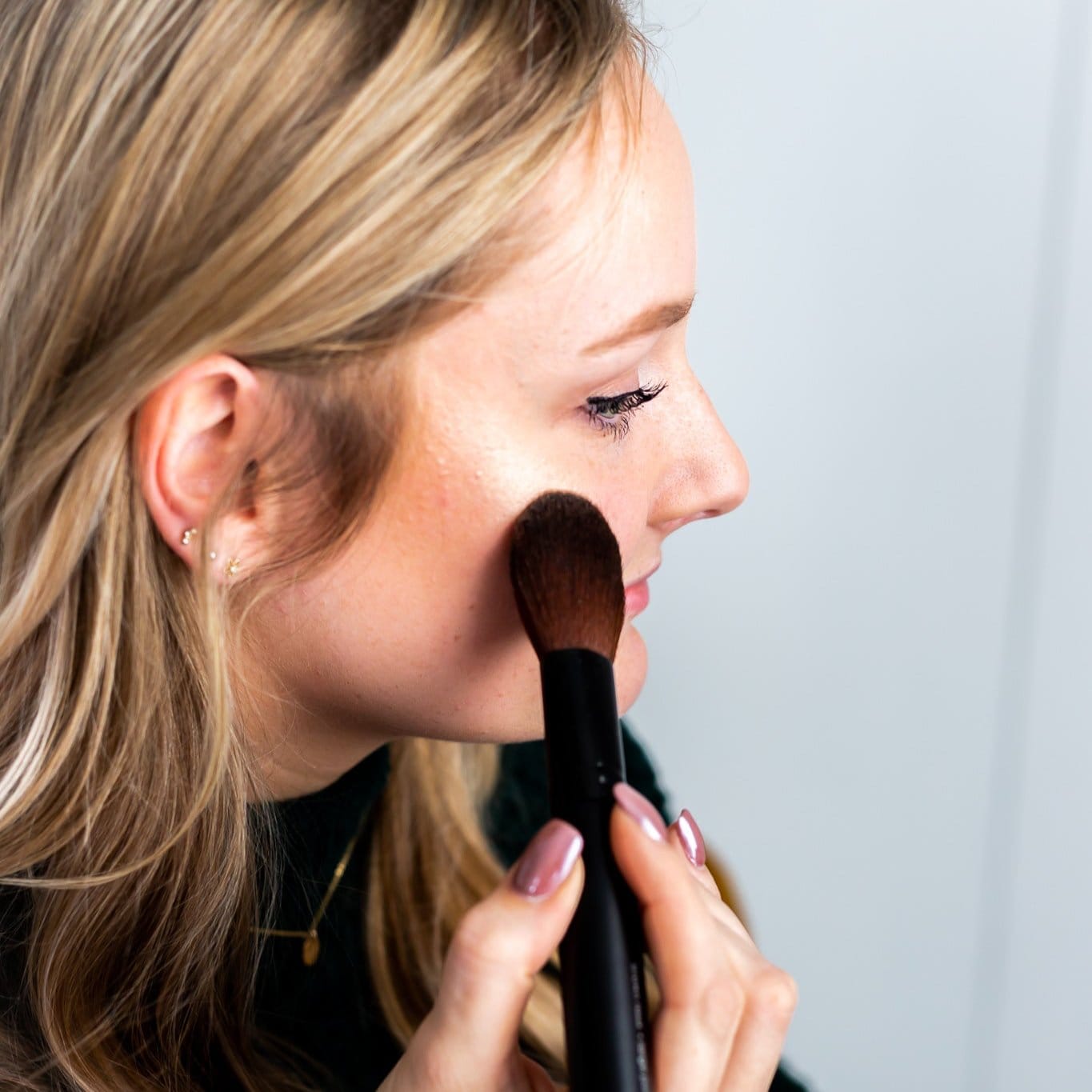 Highlight Pressed Powder