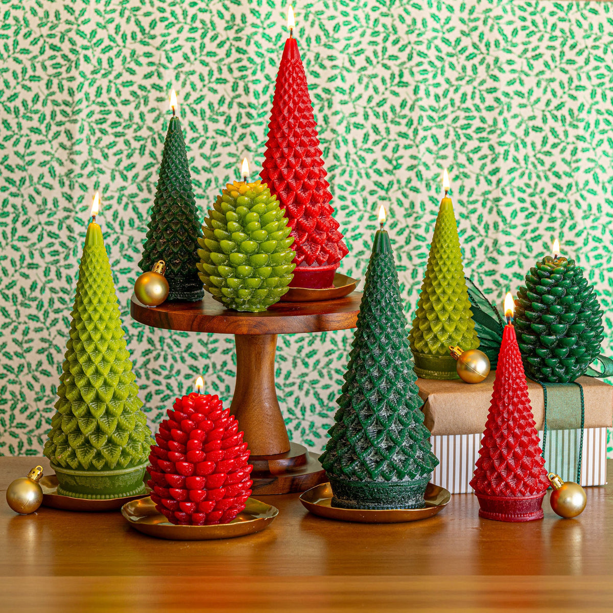 Accent Sculpted Tree Candle - Spicy Apple