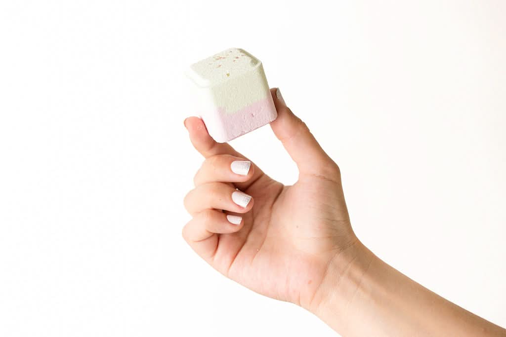 Lizush FAVORS Bulk - 100 Natural Vegan Mix scents shower steamers