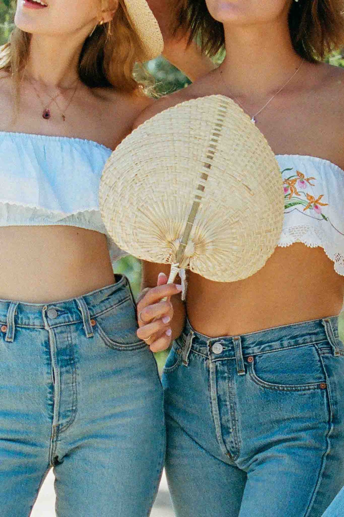 MERRITT CHARLES Accessories Summer Savior Fan - Natural Straw