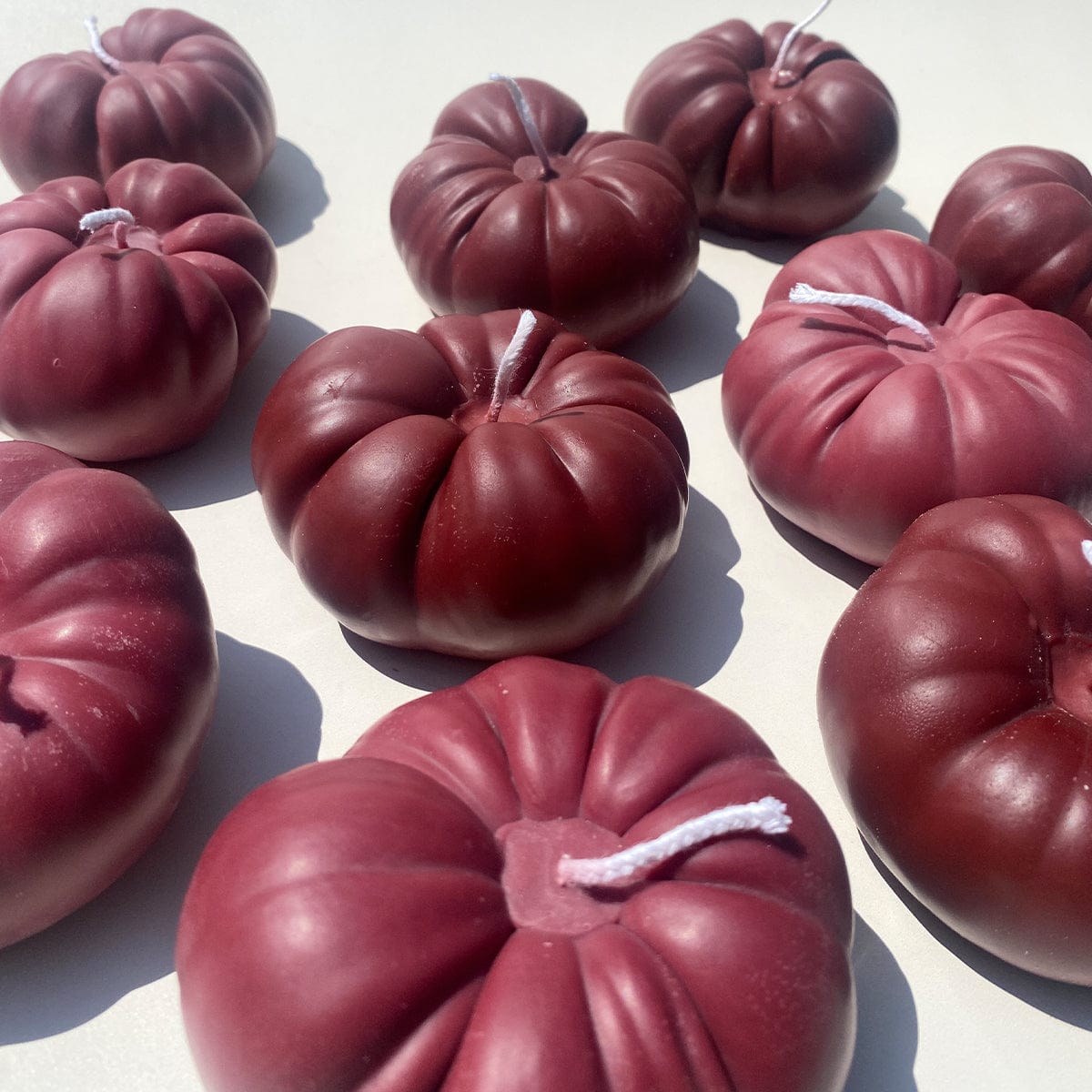 Scandles Farmers Markets Heirloom Tomato Candle - Purple