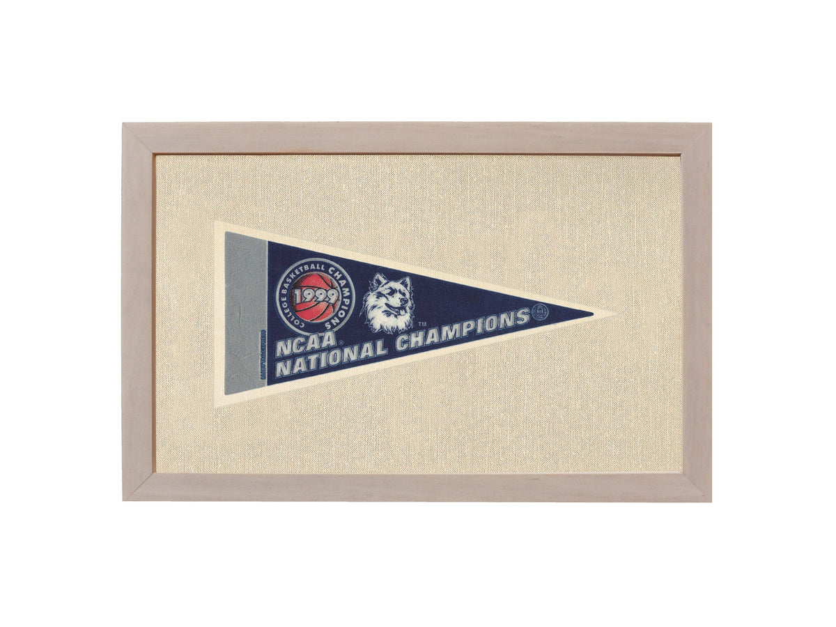 UCONN Huskies - NCAA National Champions Pennant