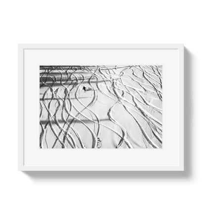 Johnny Vacay White / 11x14 / Border Fresh Lines