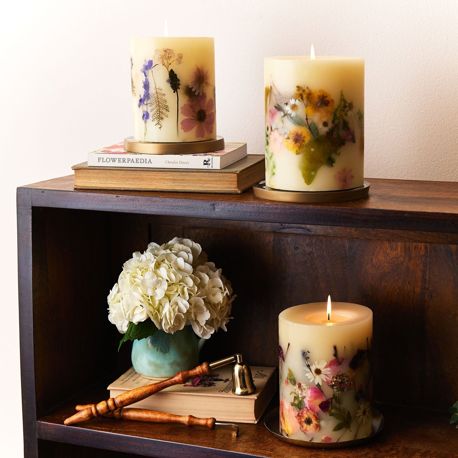Glass Signature Botanical Candle Plate