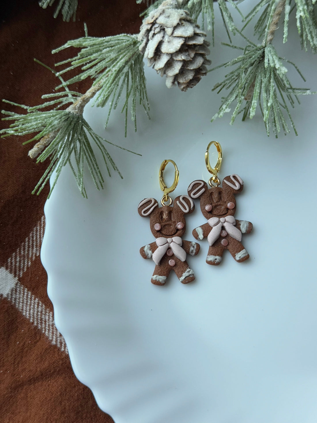 Gingerbread Mouse Huggies