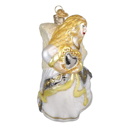 Old World Christmas 2 X 4.75 X 3.5 / 10250 Angel With Heart Ornament