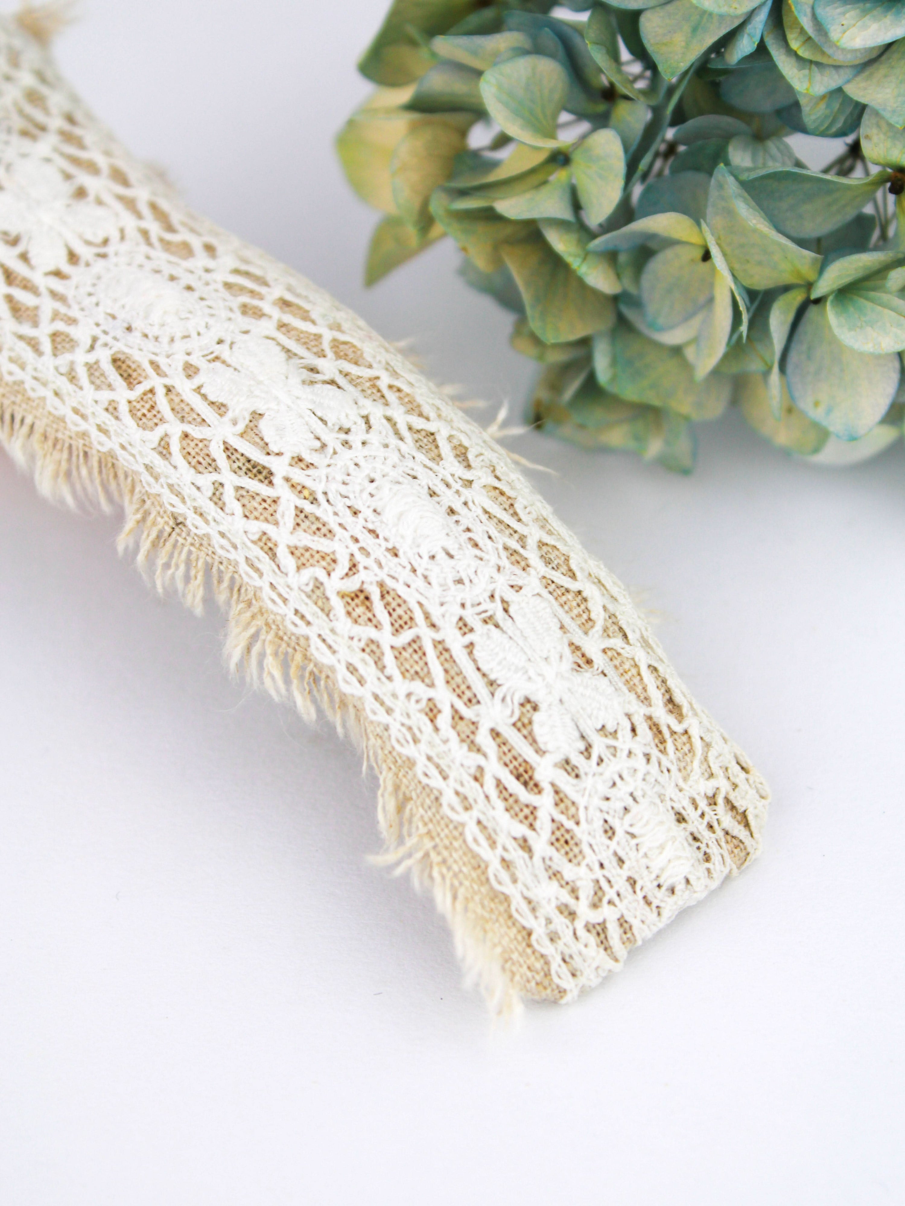 Ash &amp; Rose Hair Clip Cream Amelia Lace and Linen Hair Clip