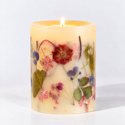 Signature Botanical Candle - Blushing Rosewood