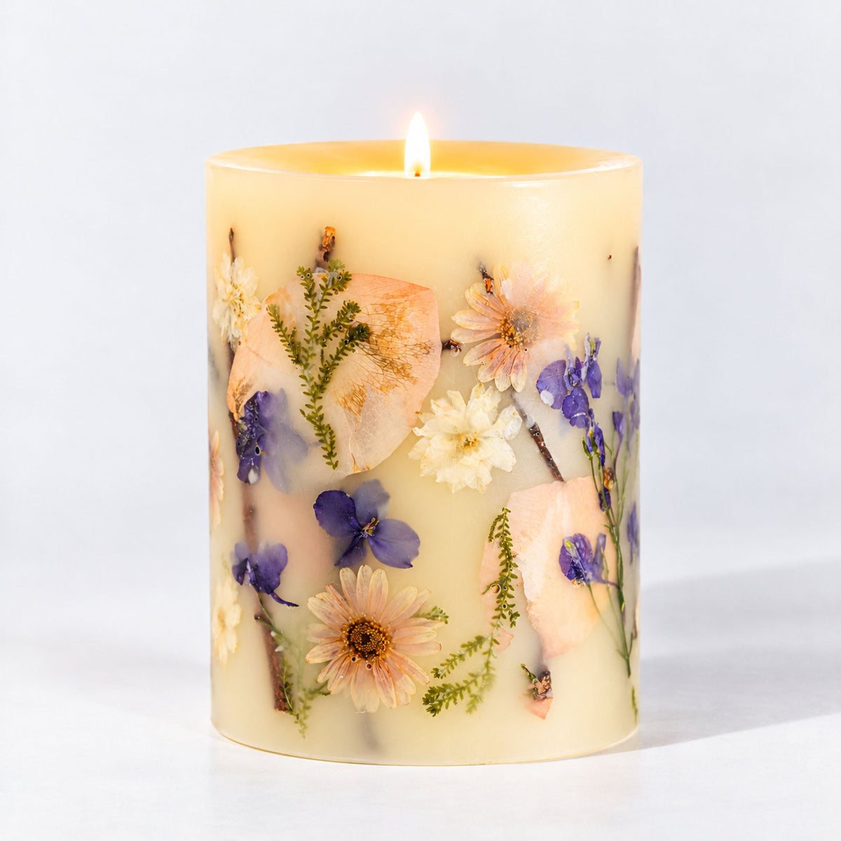 Signature Botanical Candle - Vanilla Rain