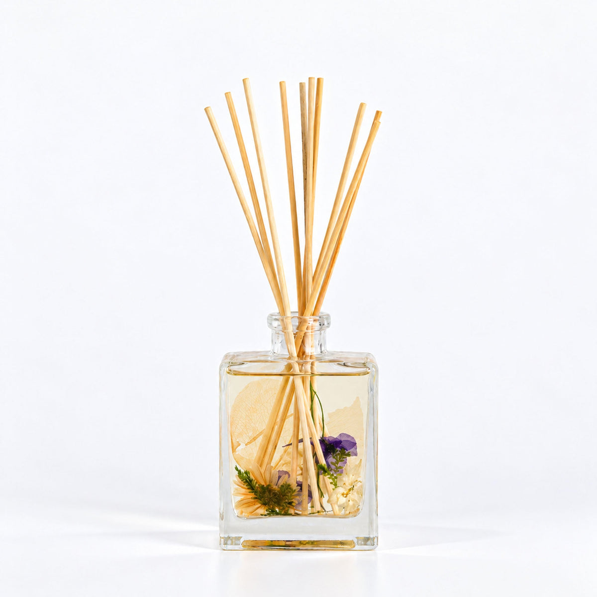 Accent Botanical Reed Diffuser - Vanilla Rain