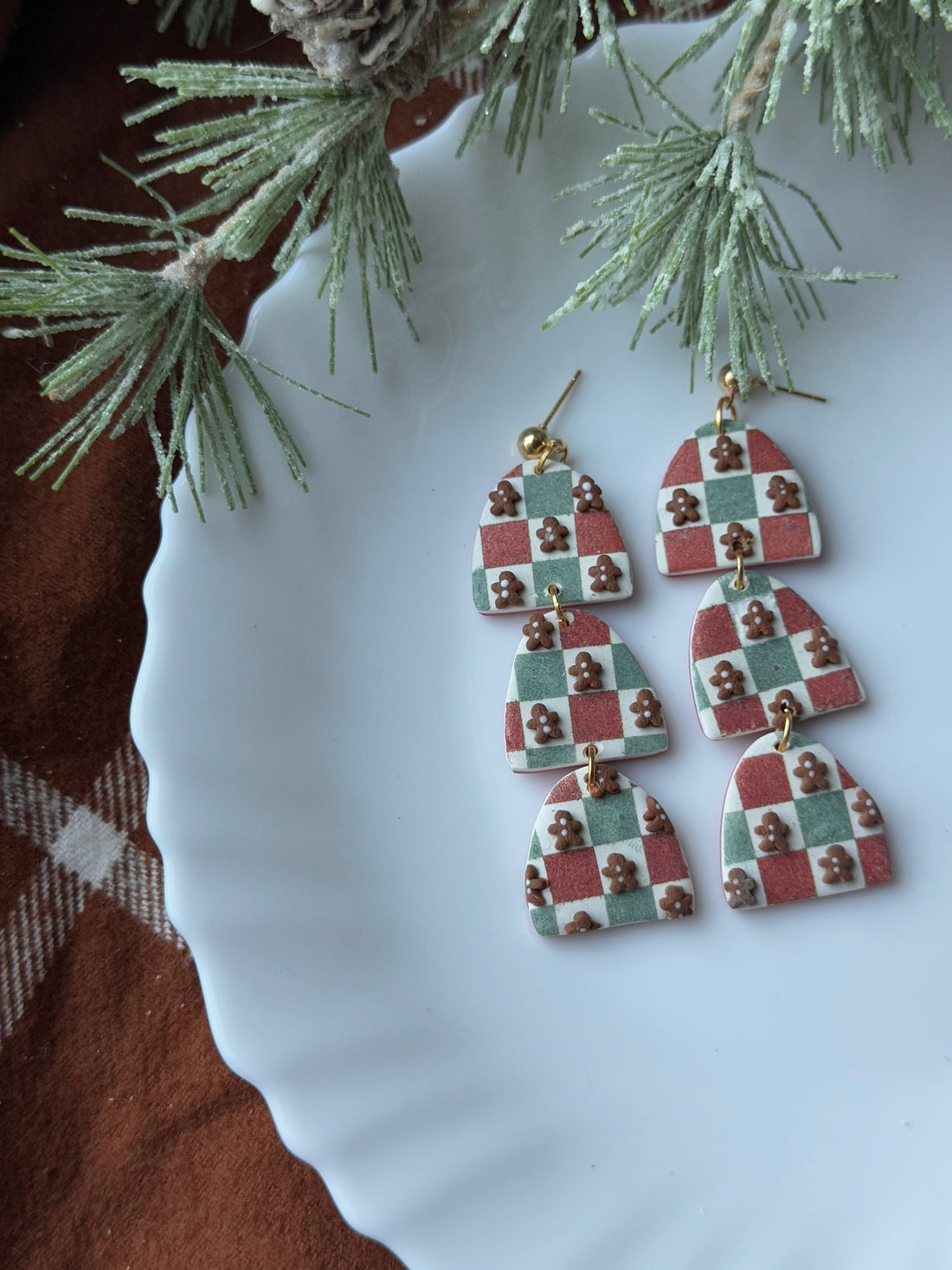 Stevie, in Checkered Gingerbread