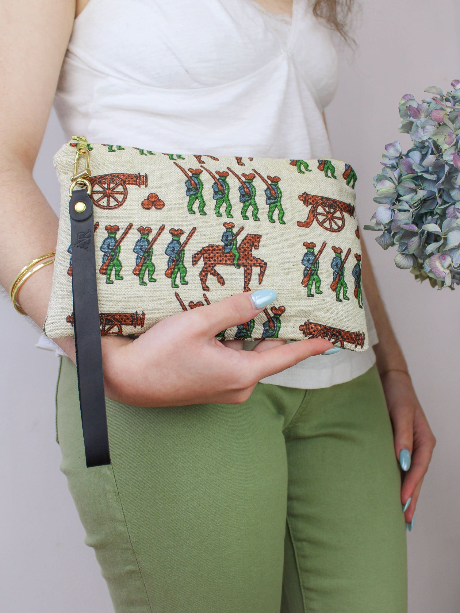 Vintage Linen Mod Minuteman Wristlet - My American Goods