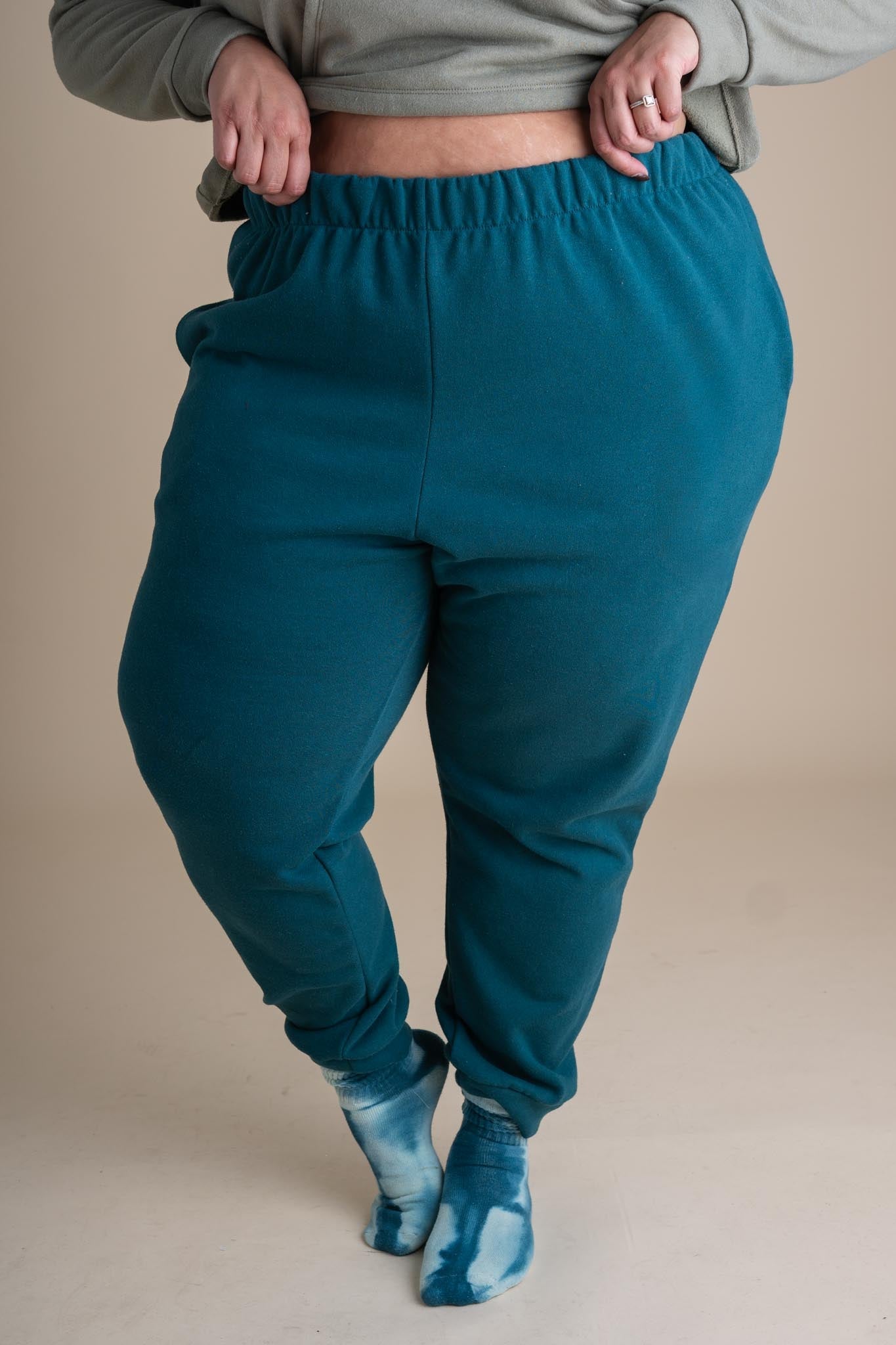 Joggers in Marine