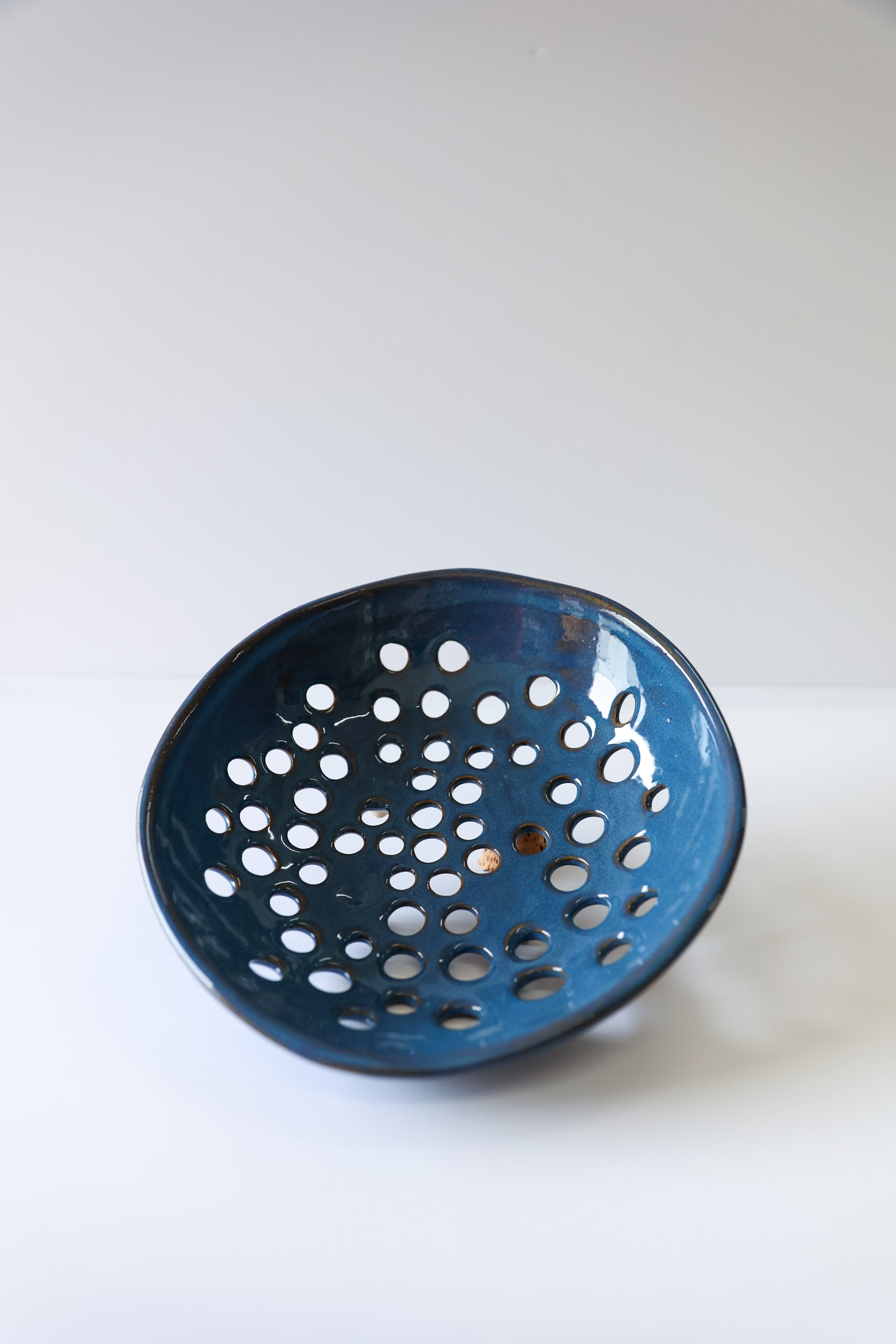 Newland Colander | Deep Sea