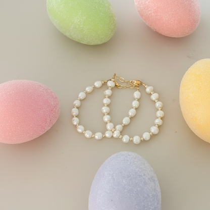 Freshwater Pearl Bracelet with Gold Beads