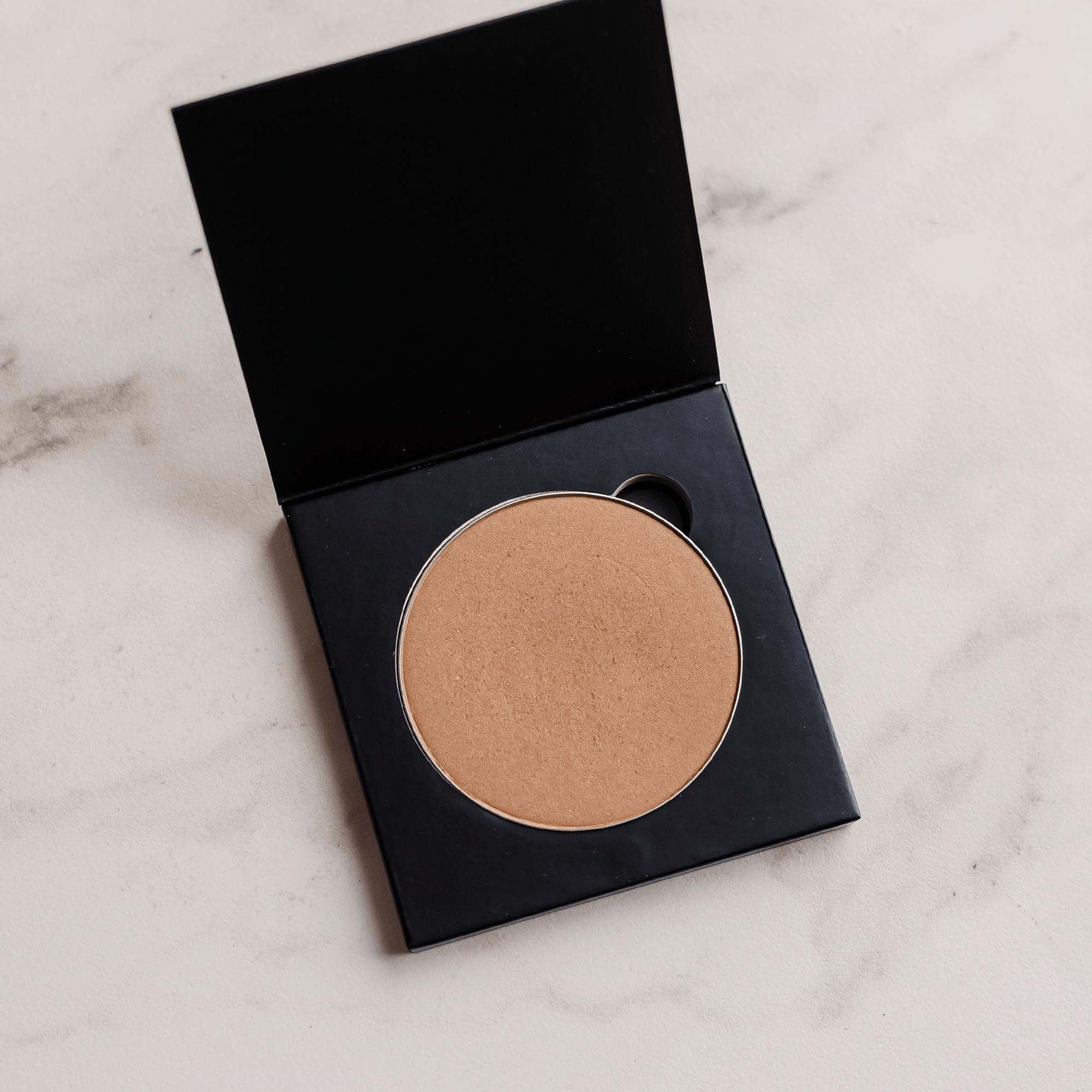 Candid Naturals Bronzer Pressed Powder