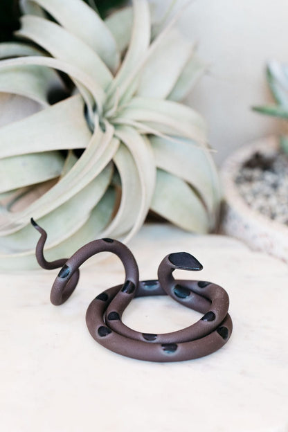 Carter + Rose Saul / Without plant Medium Ceramic Snake