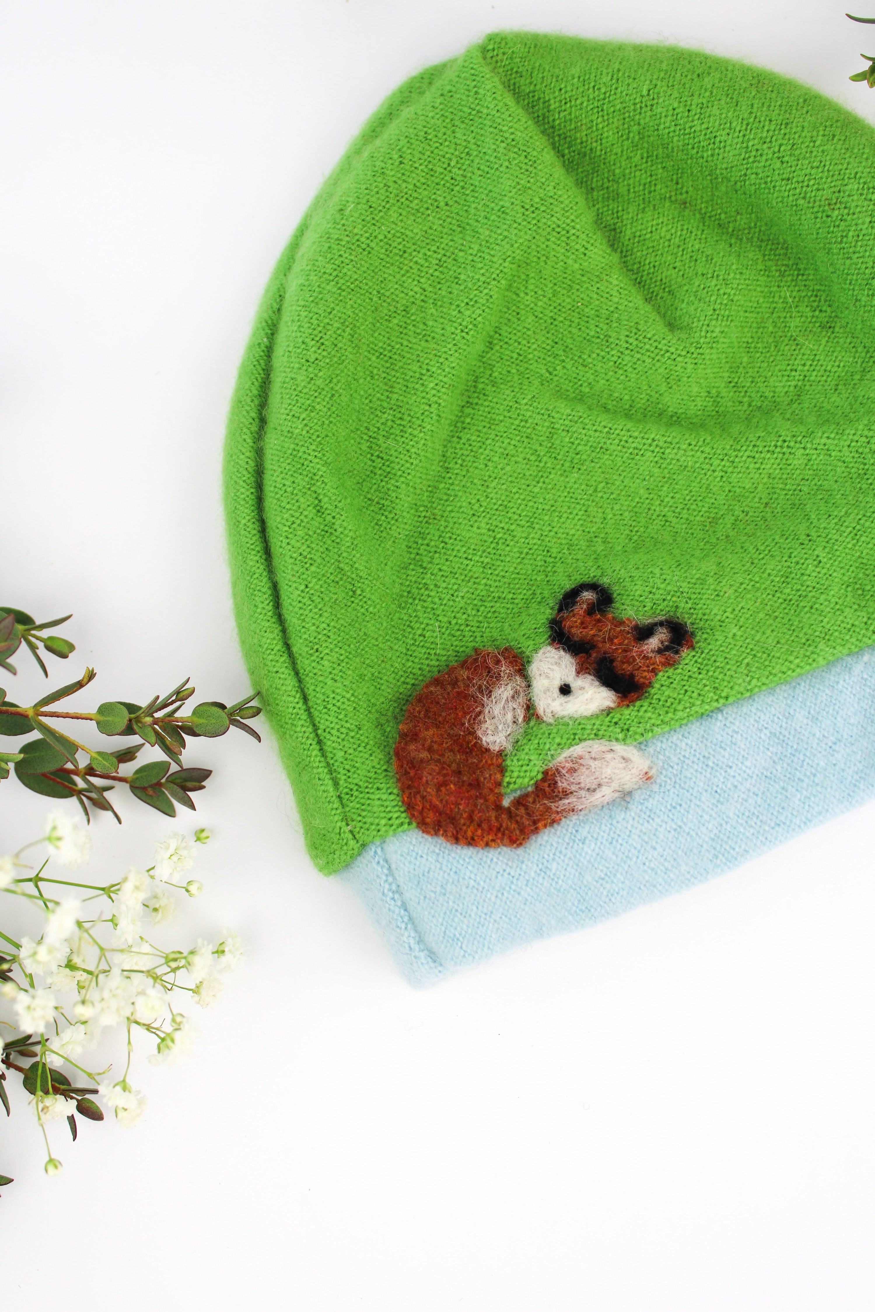Ash &amp; Rose hat Sleeping Fox Cashmere Hat - Baby