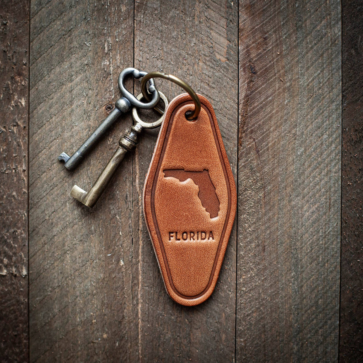 Florida State Silhouette Leather Keychain Motel Style