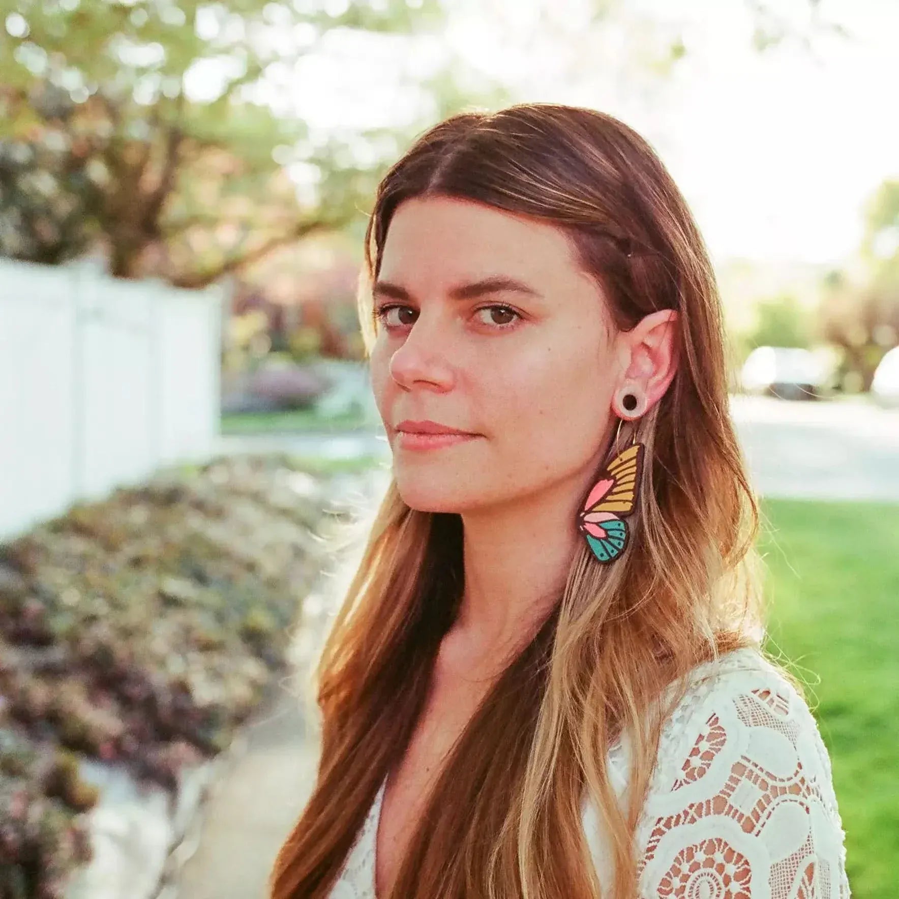 LE CHIC MIAMI Earrings 70s Butterfly Hoops