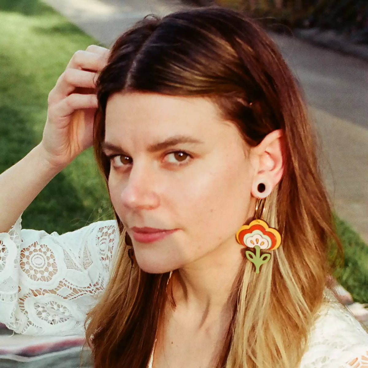 70s Tulip Hoops