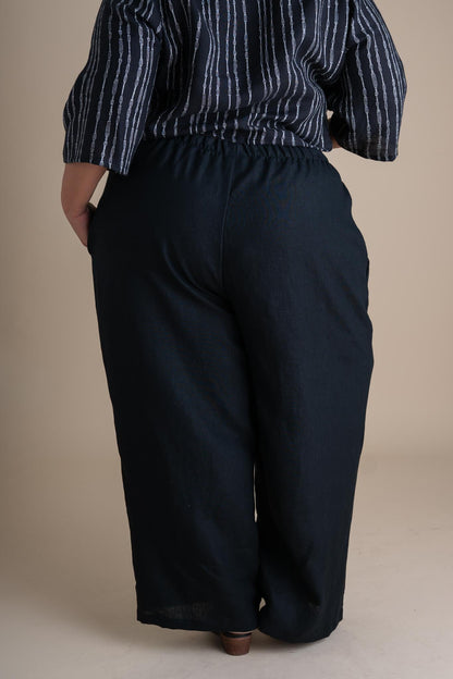 Elaina Pants in Black