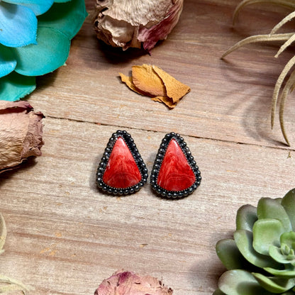 MJ Red Spiny Oyster Teardrop Beaded Stud Earrings