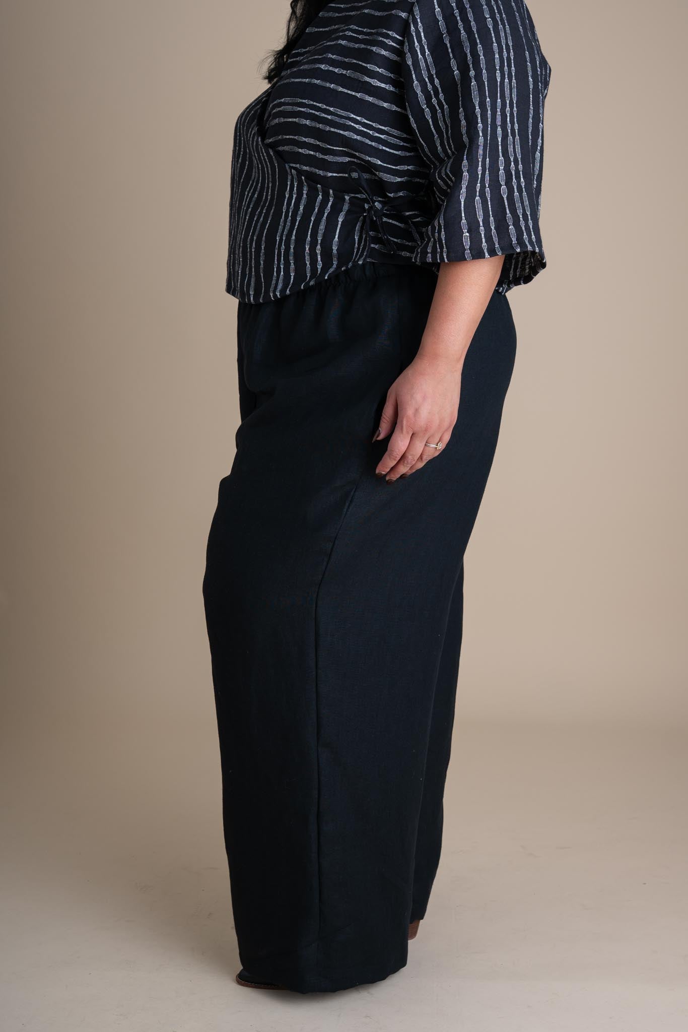 Elaina Pants in Black