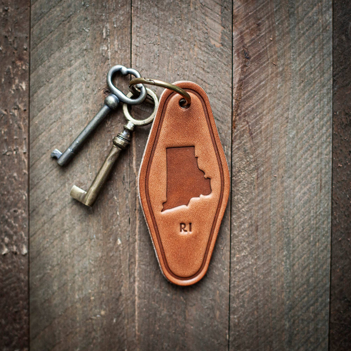 Rhode Island State Silhouette Leather Keychain Motel Style