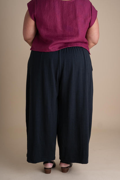 Weekend Pants in Graphite