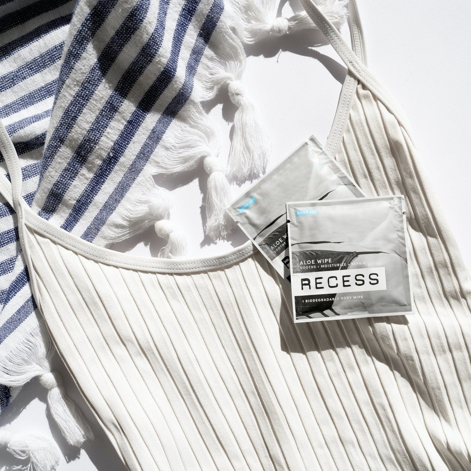 BODY 301: After-Sun Aloe Wipes (Pack of 15)