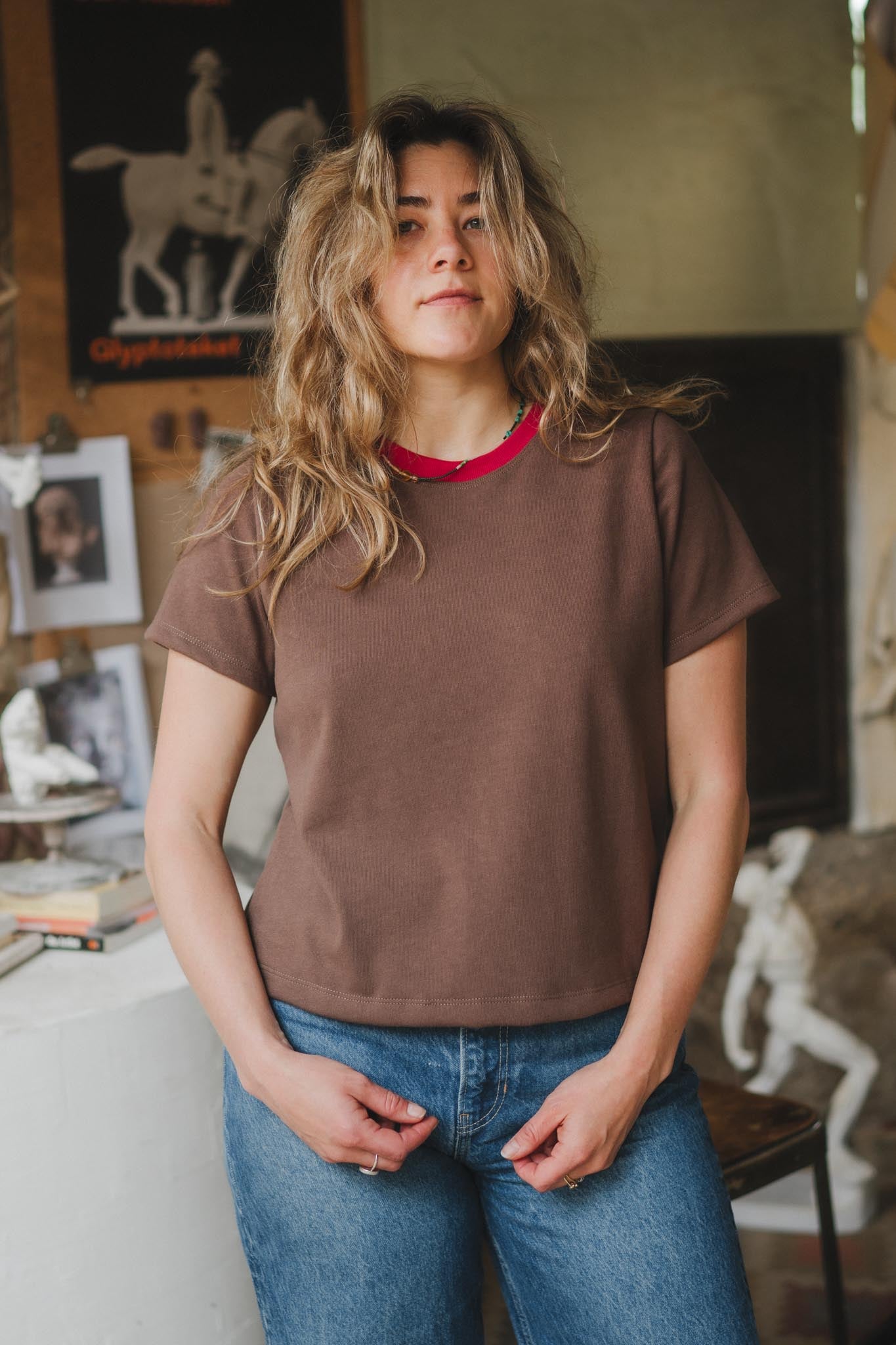 Kronos Tee in Umber