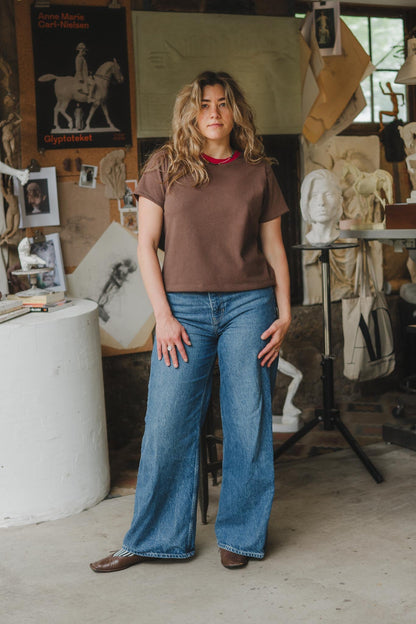 Kronos Tee in Umber
