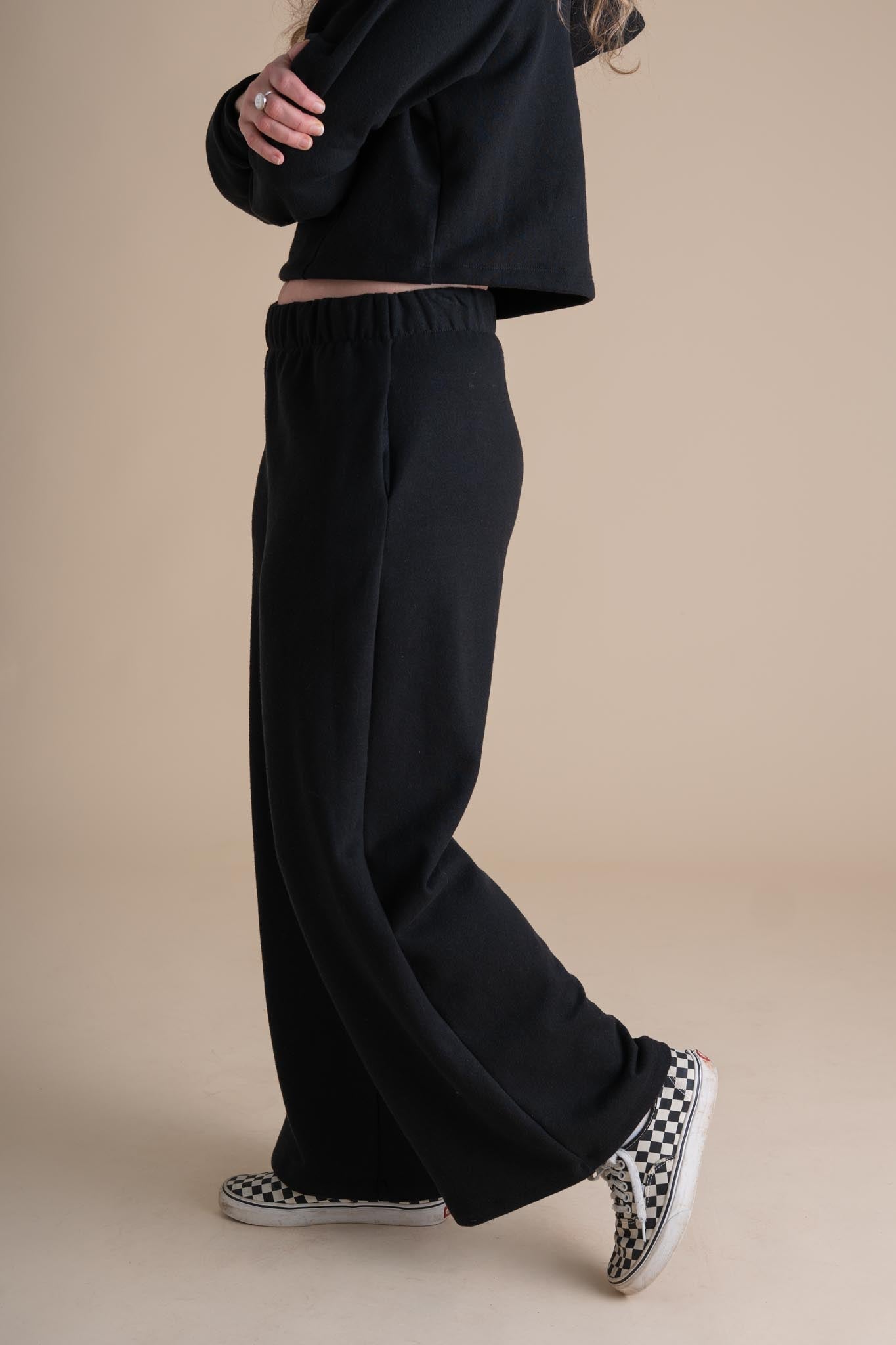 Retreat Pants in Black