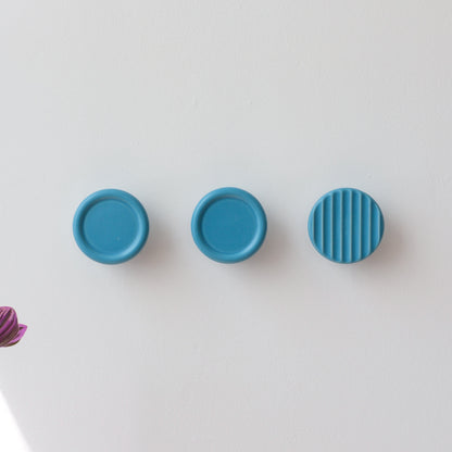 Misewell modern furniture Sequence coat hook - Fluted